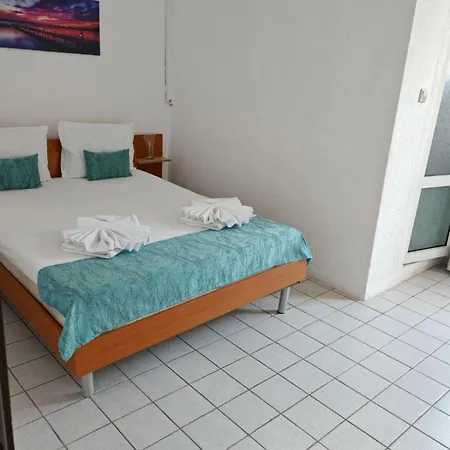 Pensionat пиргос 3*