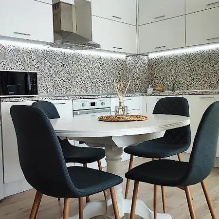 Apartment Луксозен Апартамент С Две Спални Burgas
